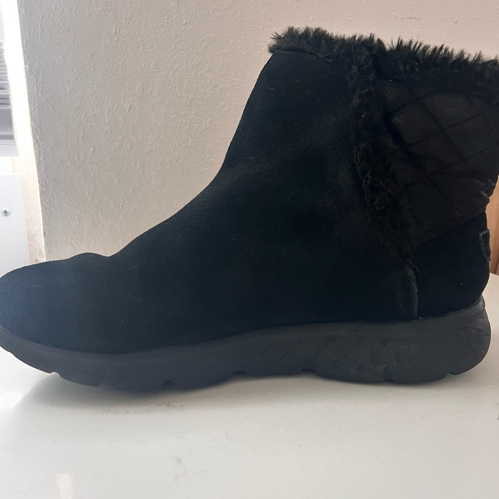 Skechers Women's Black Fur-Lined Ankle Boots used size 10 - Picture 5 of 10